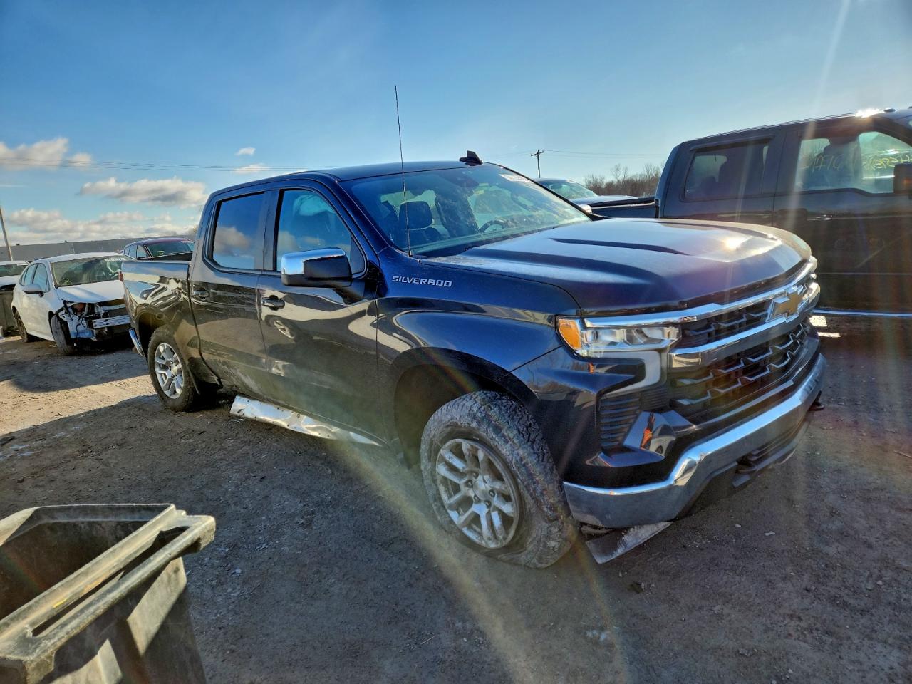 2023 CHEVROLET SILVERADO K1500 LT-L photo 4