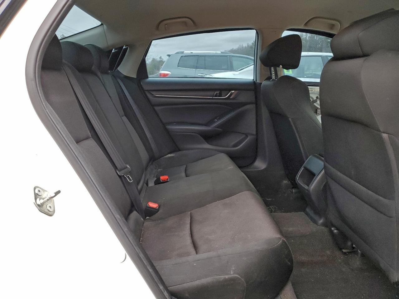 2018 HONDA ACCORD LX photo 10