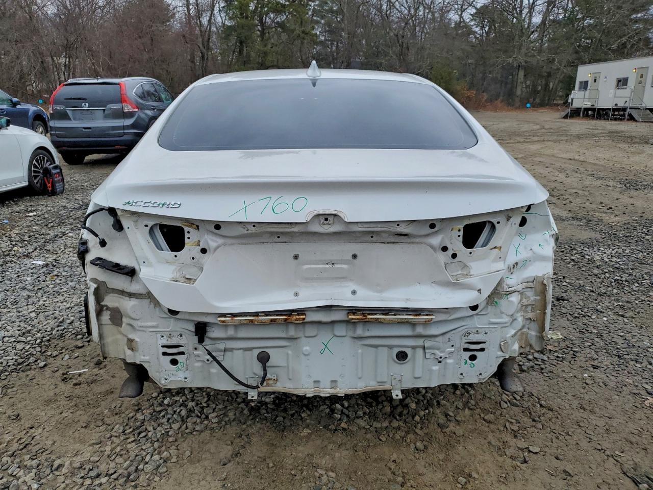 2018 HONDA ACCORD LX photo 6