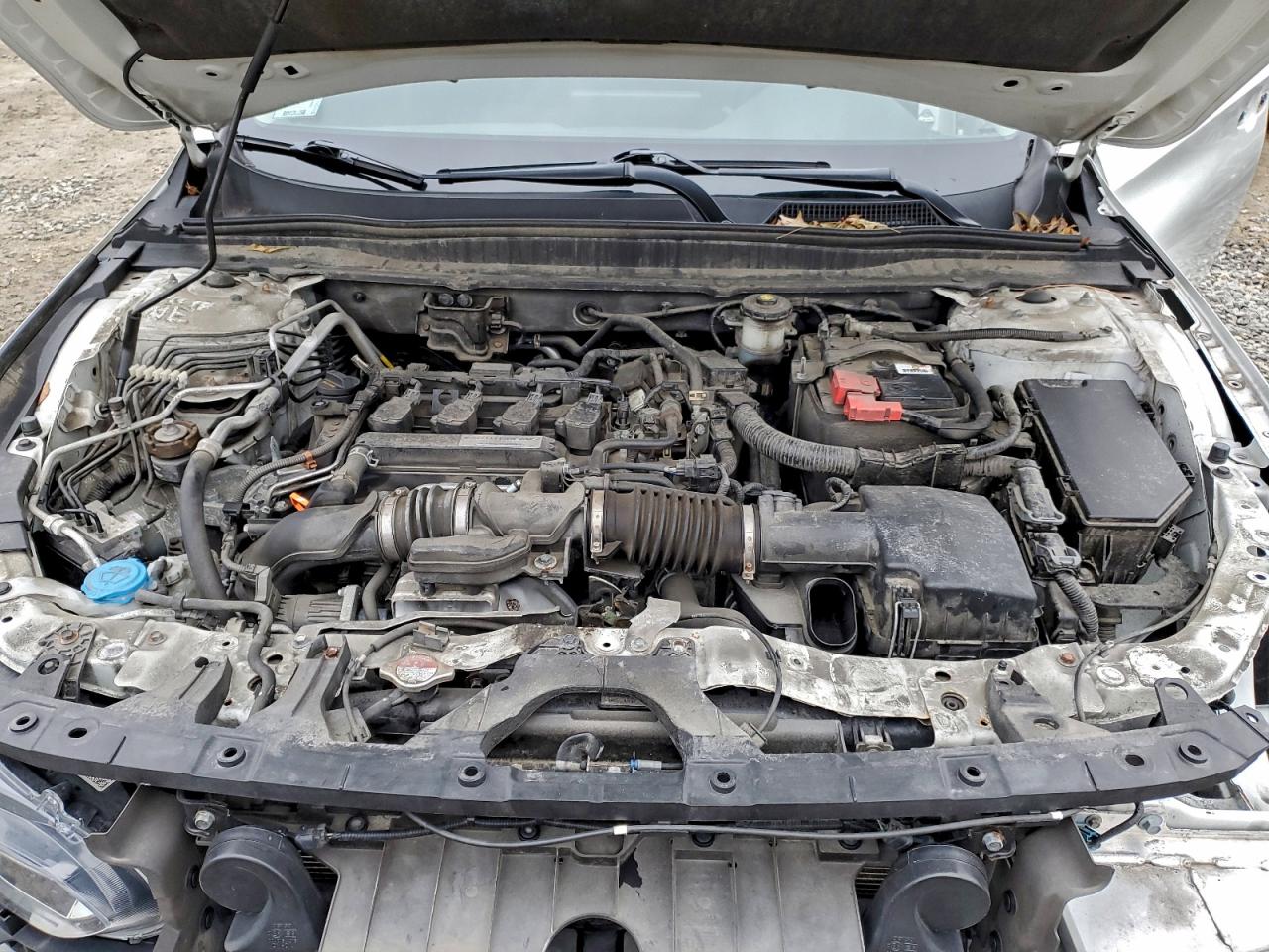 2018 HONDA ACCORD LX photo 11