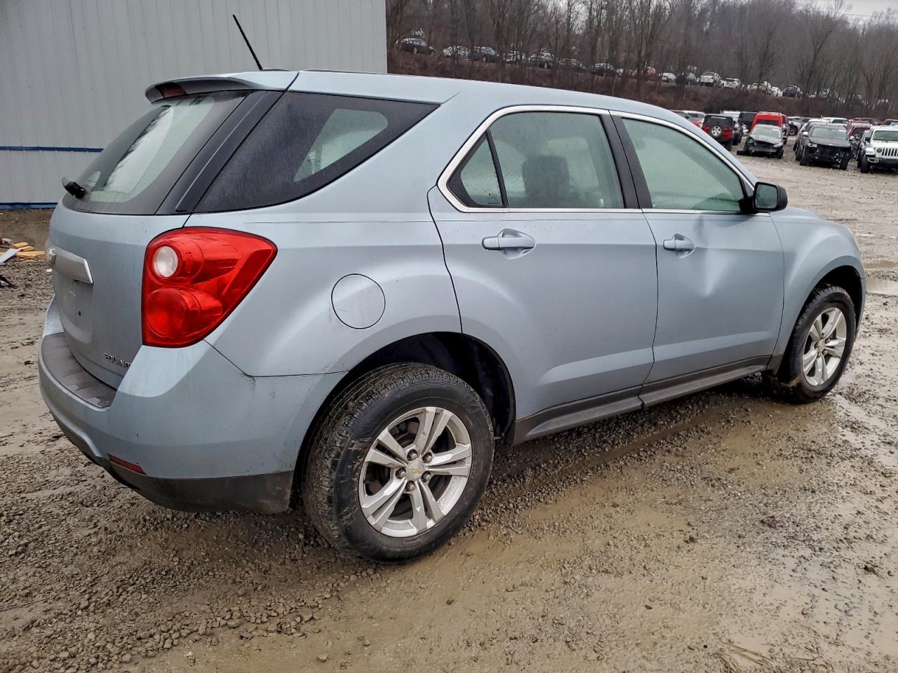 2015 CHEVROLET EQUINOX LS photo 3