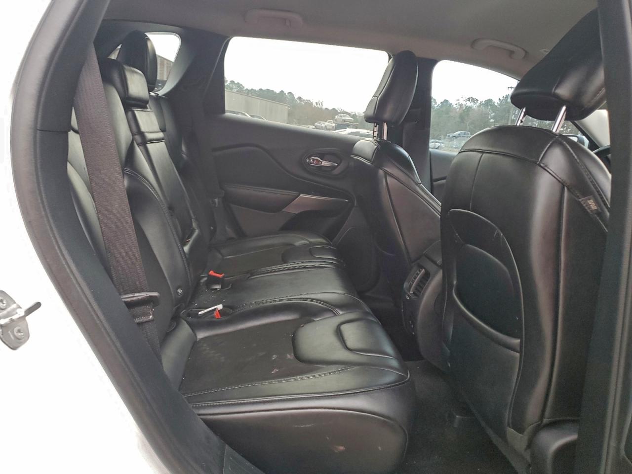 2019 JEEP CHEROKEE LATITUDE PLUS photo 31