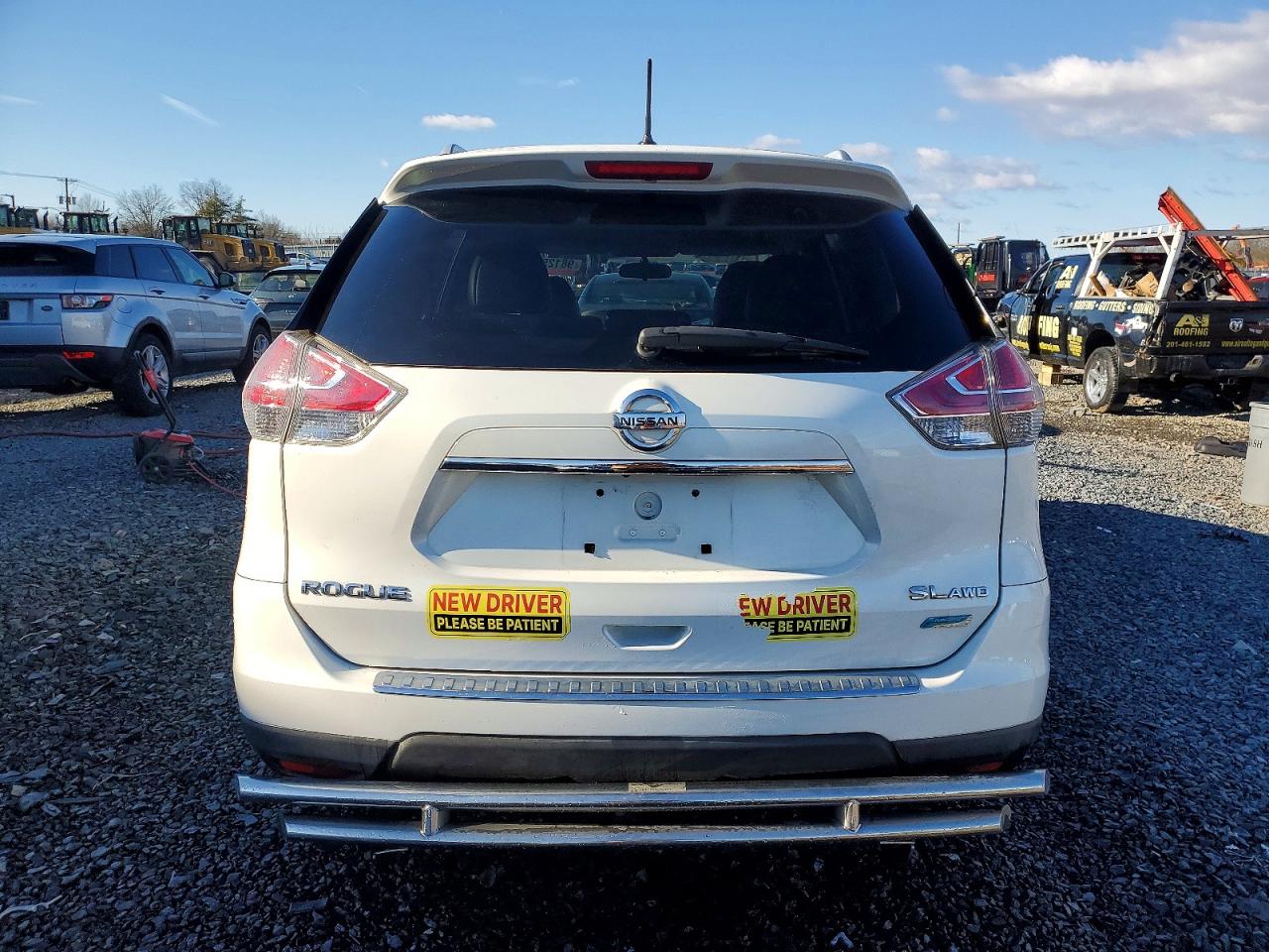 2014 NISSAN ROGUE S photo 6