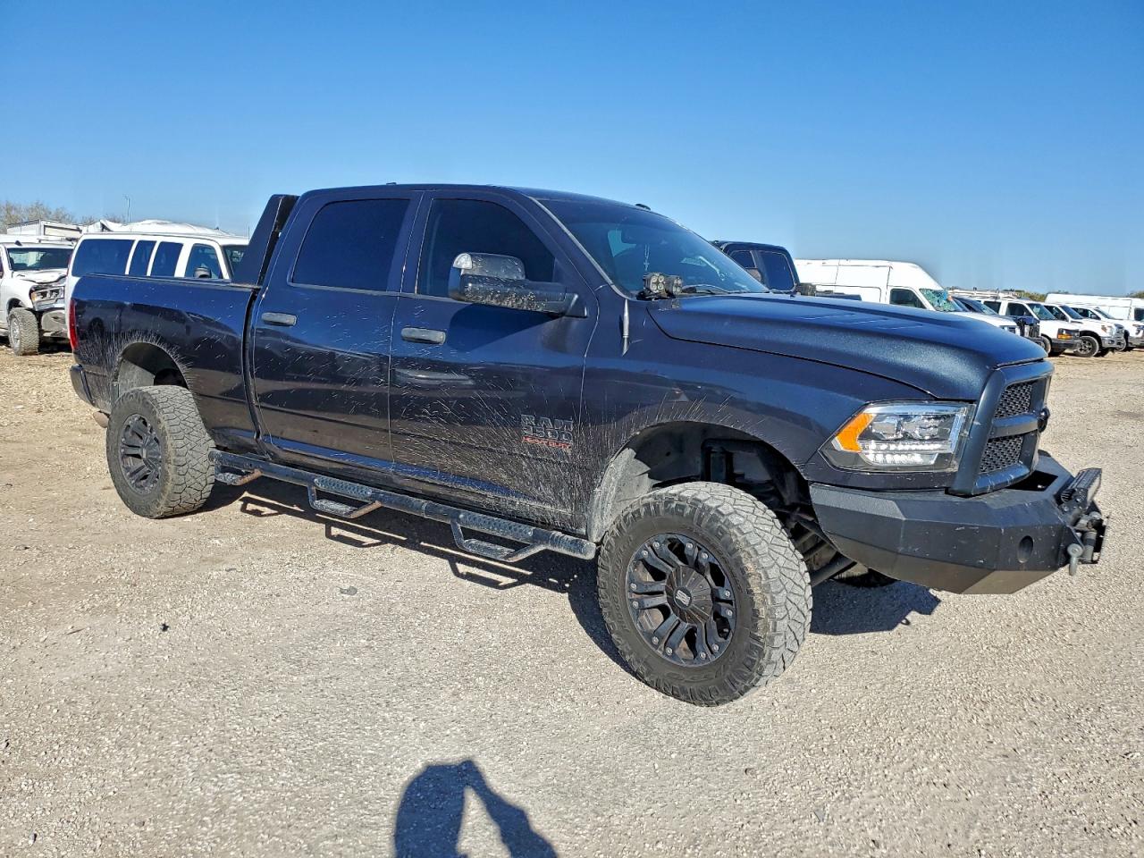 2016 RAM 2500 ST photo 4