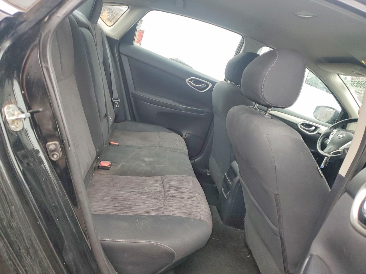 2015 NISSAN SENTRA S photo 19