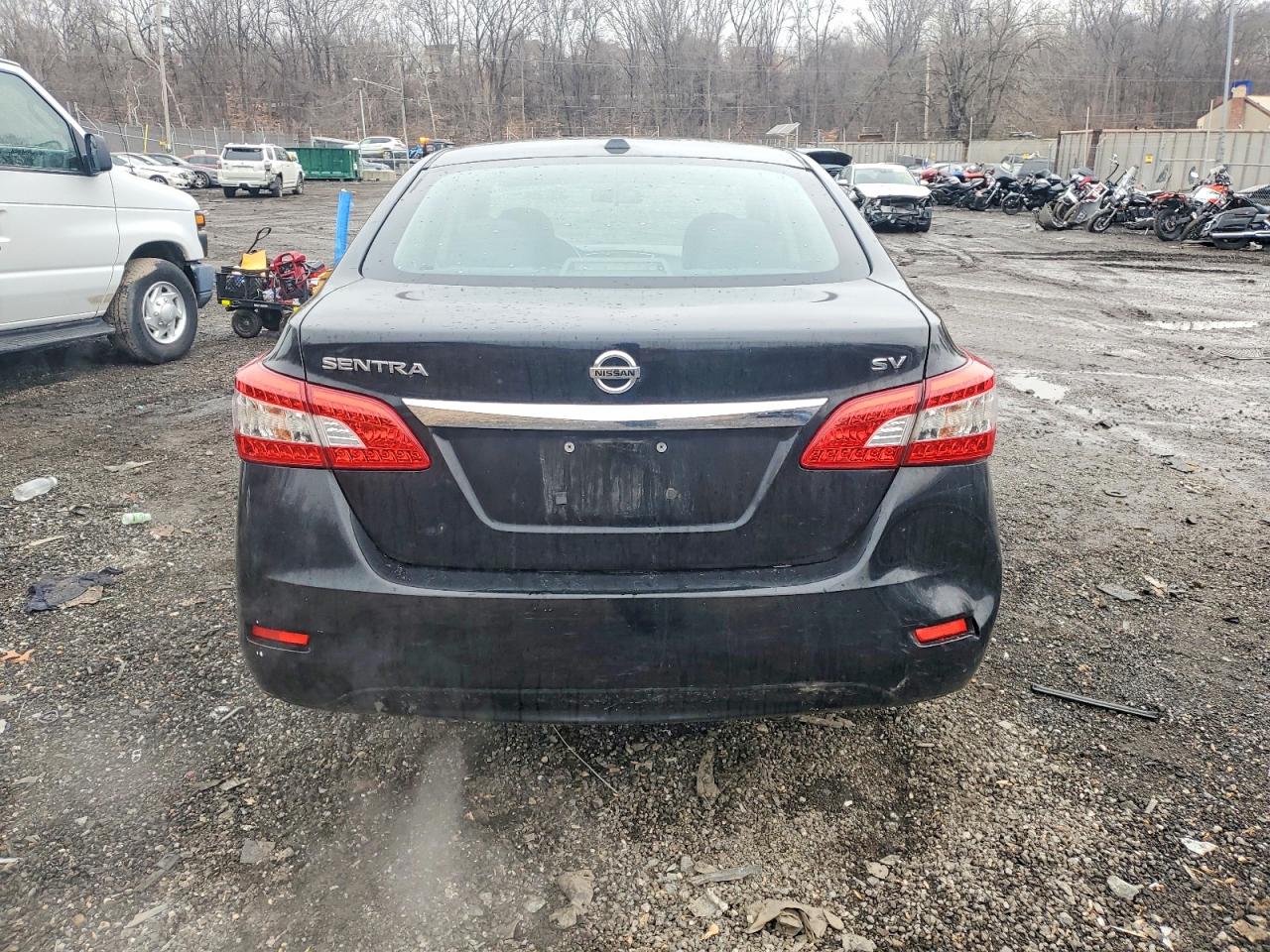 2015 NISSAN SENTRA S photo 11