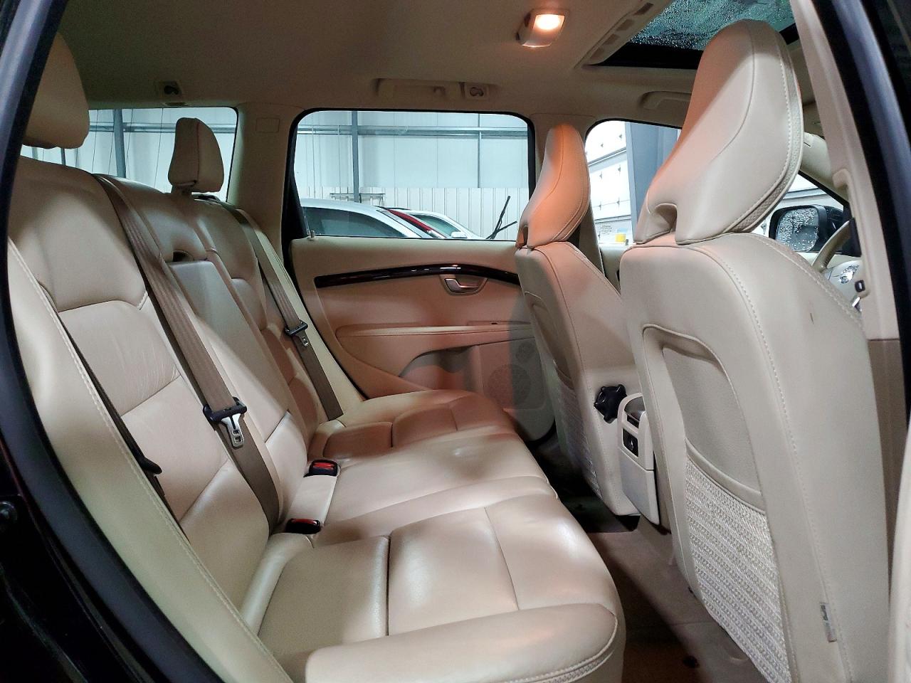 2012 VOLVO XC70 T6 photo 21