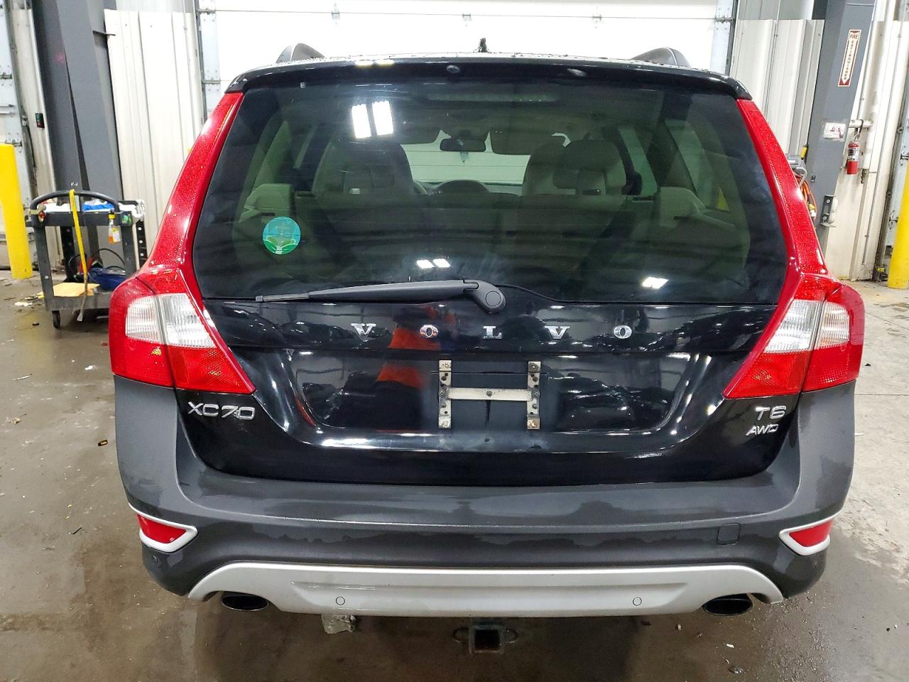 2012 VOLVO XC70 T6 photo 11