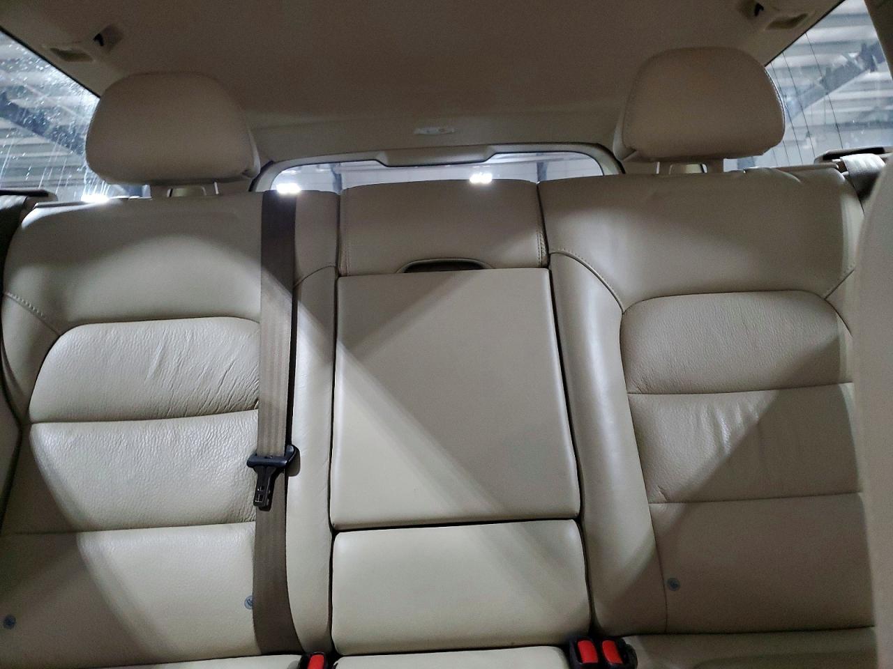 2012 VOLVO XC70 T6 photo 19