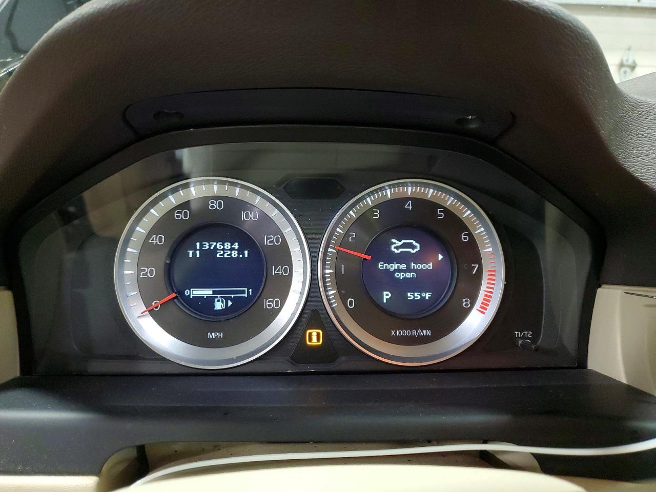 2012 VOLVO XC70 T6 photo 17