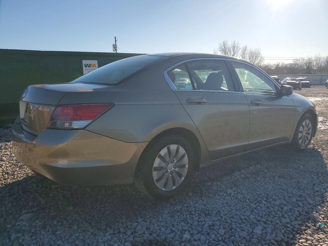 2009 HONDA ACCORD LX photo 3