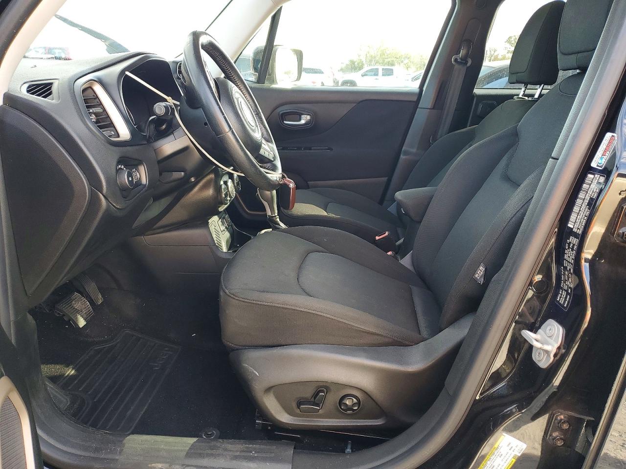 2015 JEEP RENEGADE LATITUDE photo 7