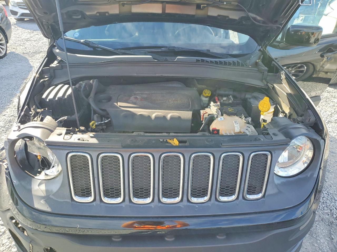 2015 JEEP RENEGADE LATITUDE photo 12