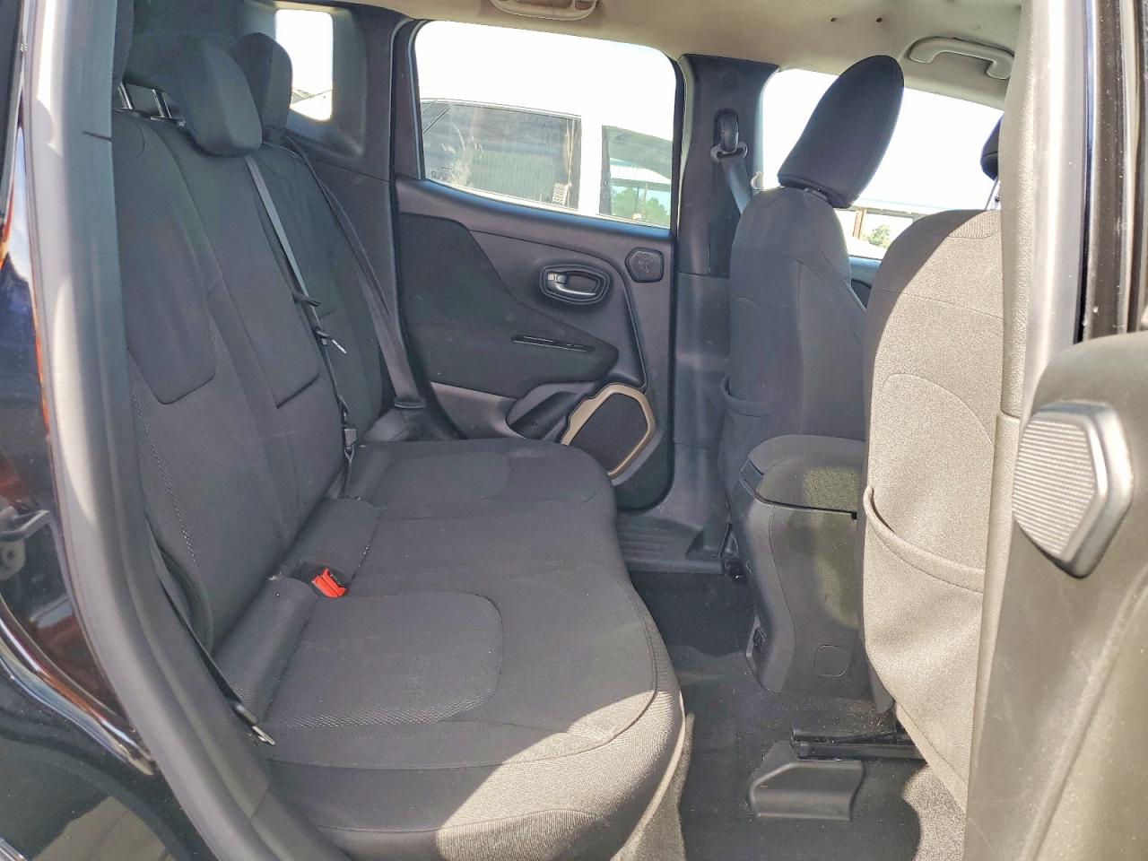2015 JEEP RENEGADE LATITUDE photo 11
