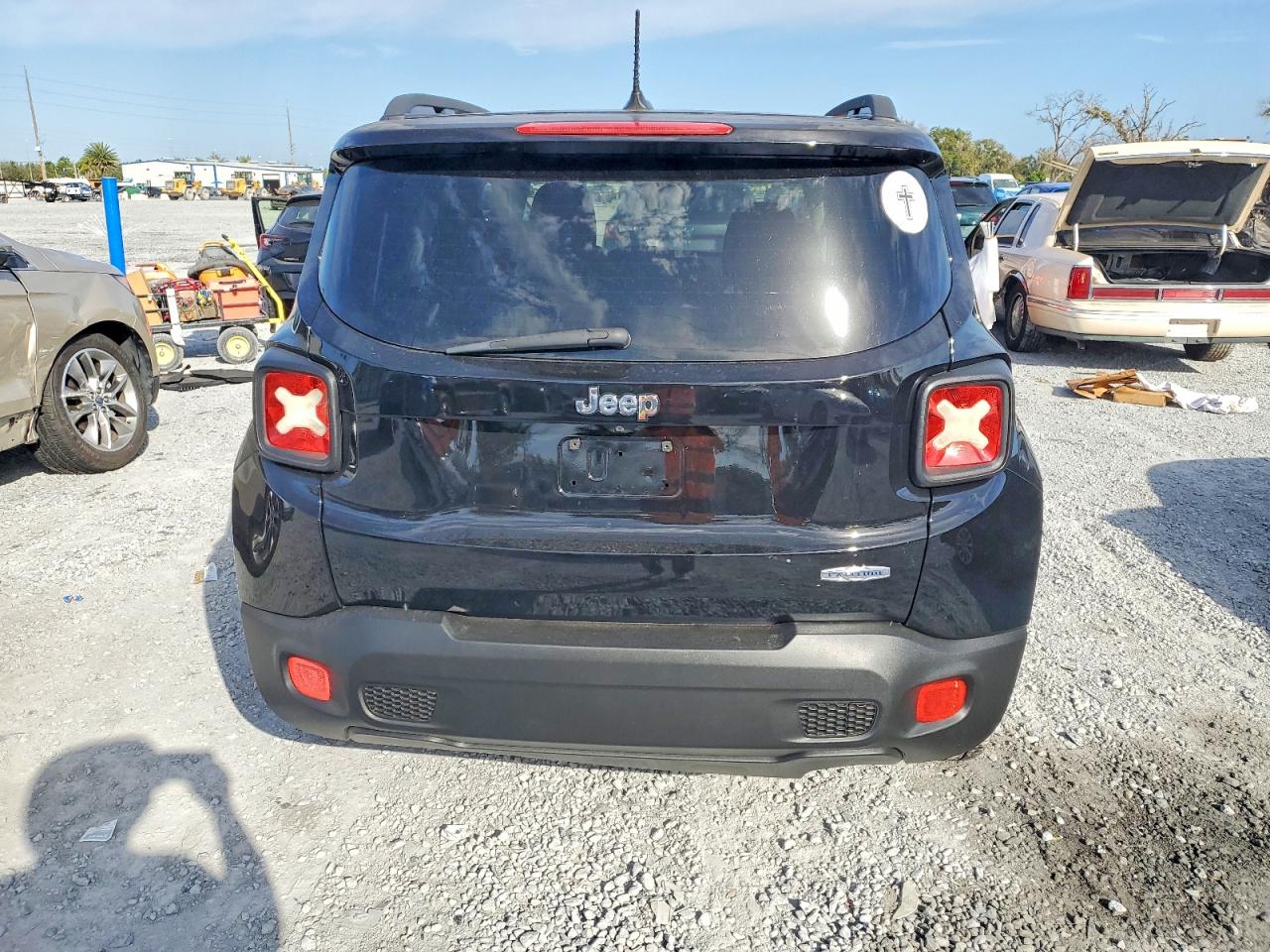 2015 JEEP RENEGADE LATITUDE photo 6