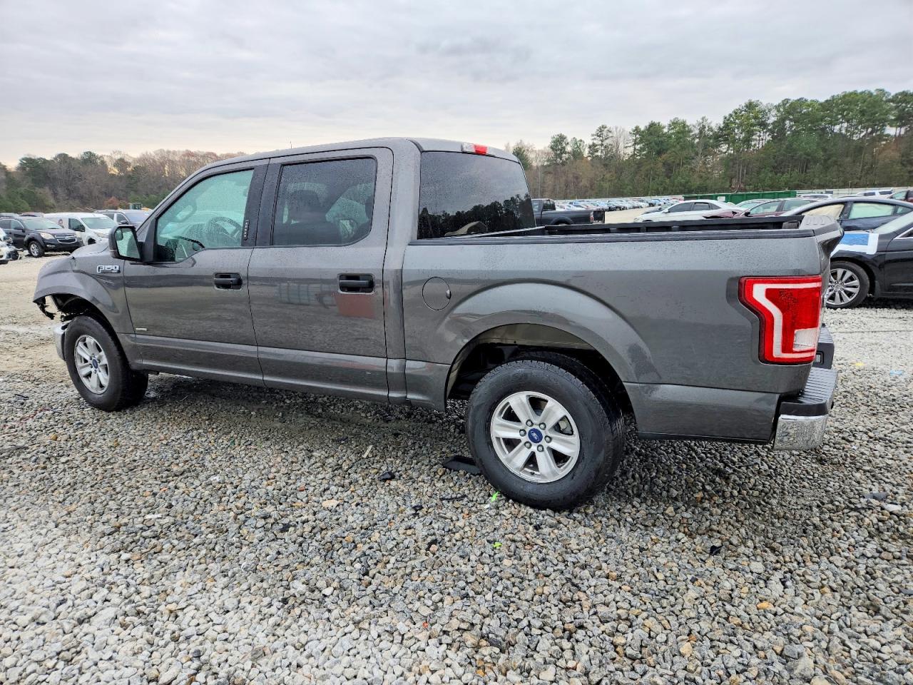 2015 FORD F150 SUPERCREW photo 2