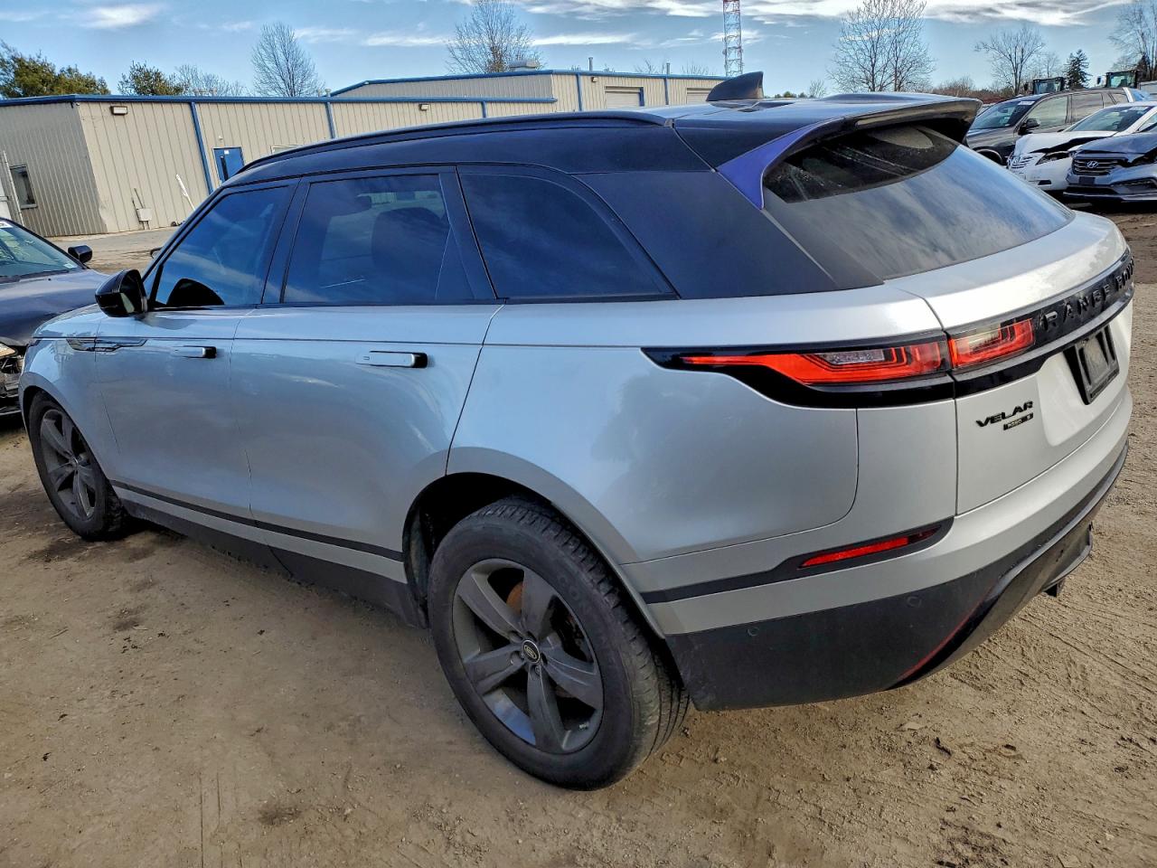 2018 LAND ROVER RANGE ROVER VELAR S photo 3