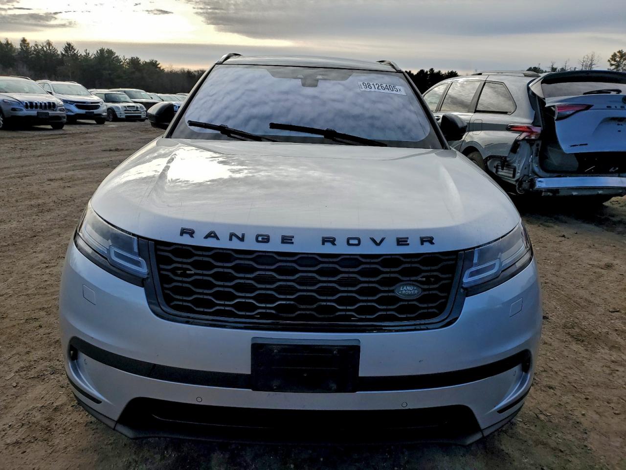 2018 LAND ROVER RANGE ROVER VELAR S photo 9