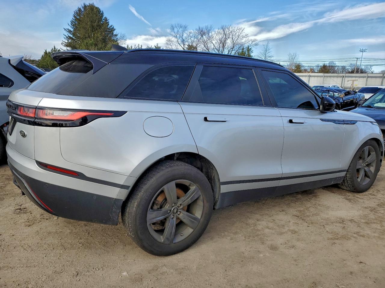 2018 LAND ROVER RANGE ROVER VELAR S photo 5