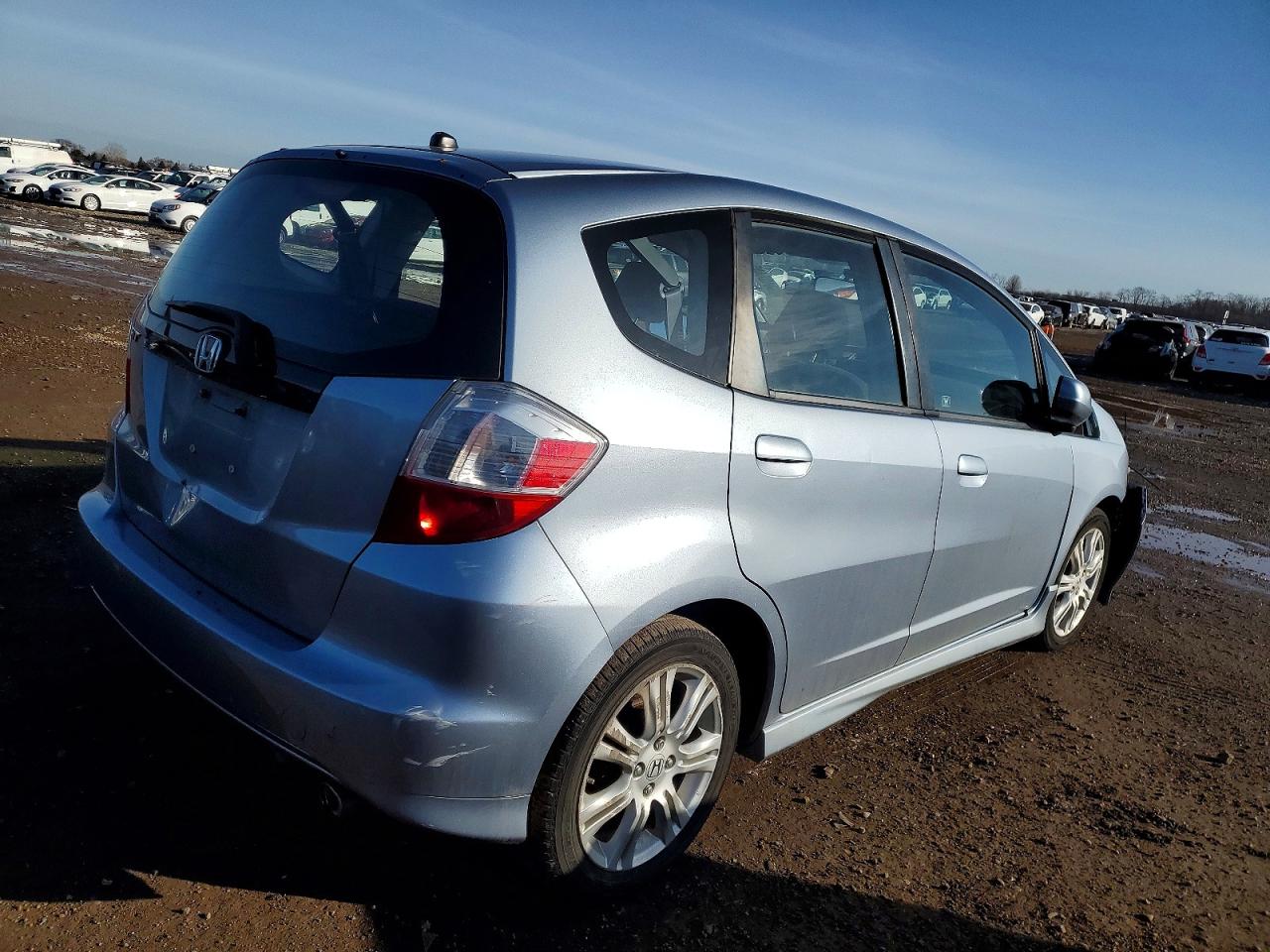 2011 HONDA FIT SPORT photo 3