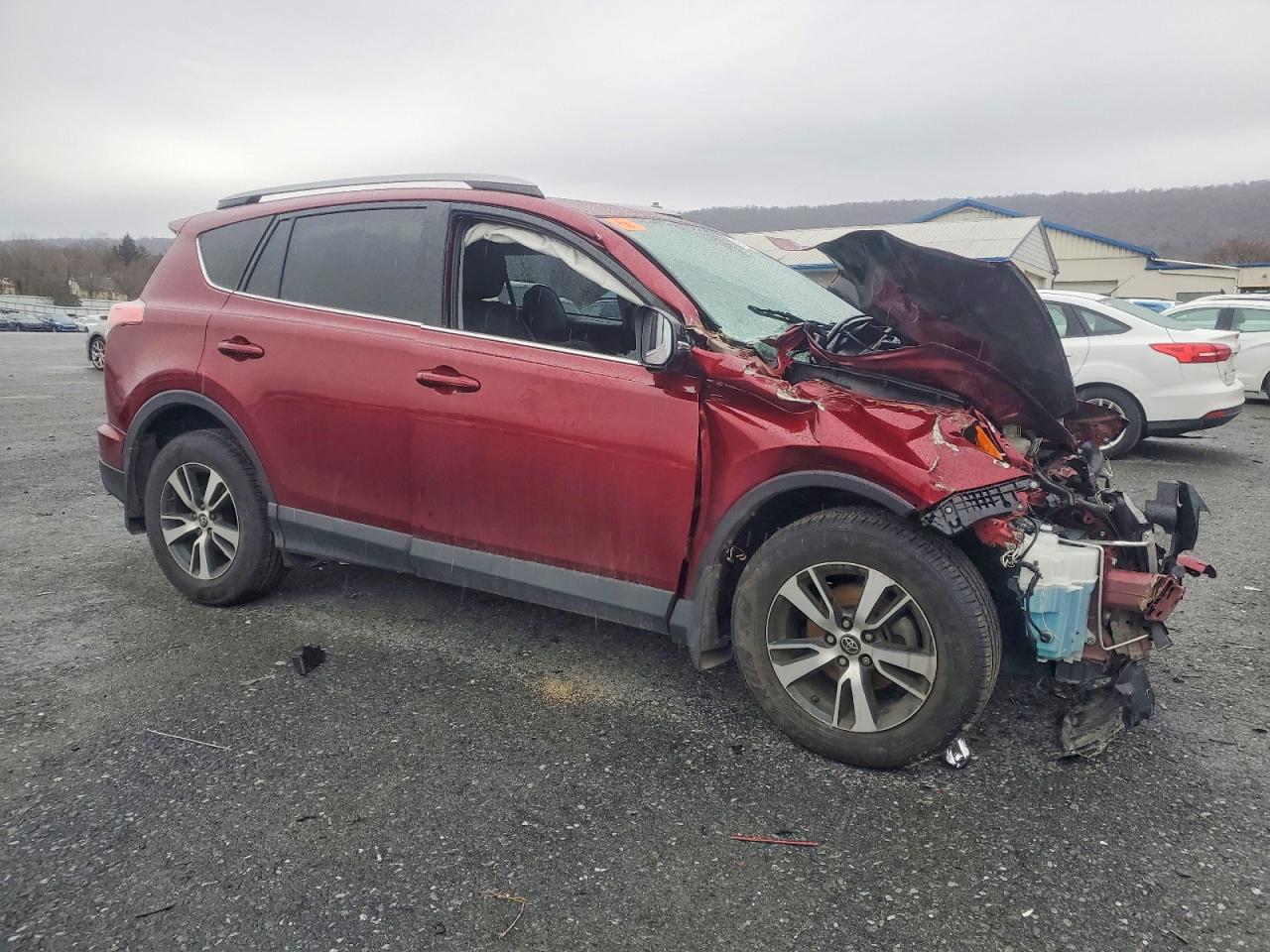 2018 TOYOTA RAV4 photo 4