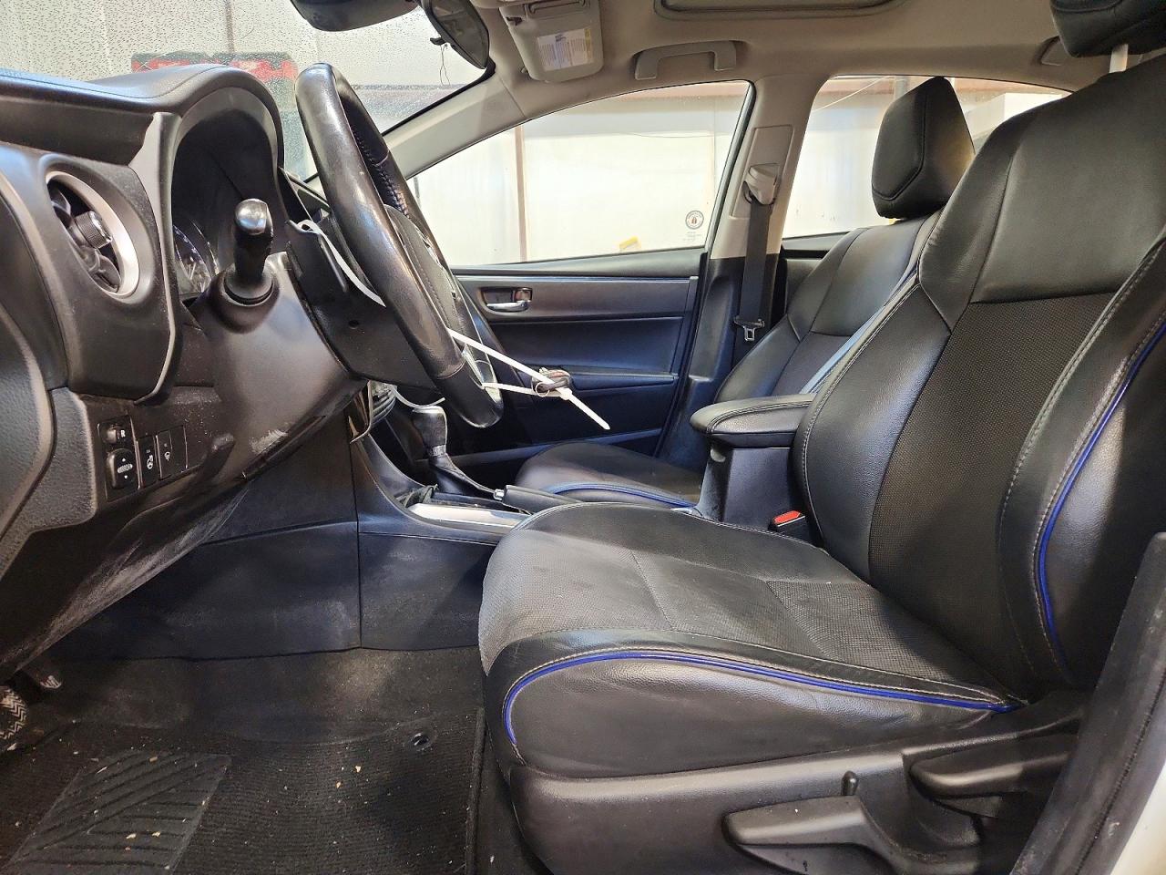 2018 TOYOTA COROLLA L photo 7