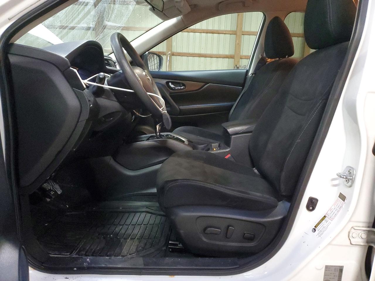 2016 NISSAN ROGUE S photo 13