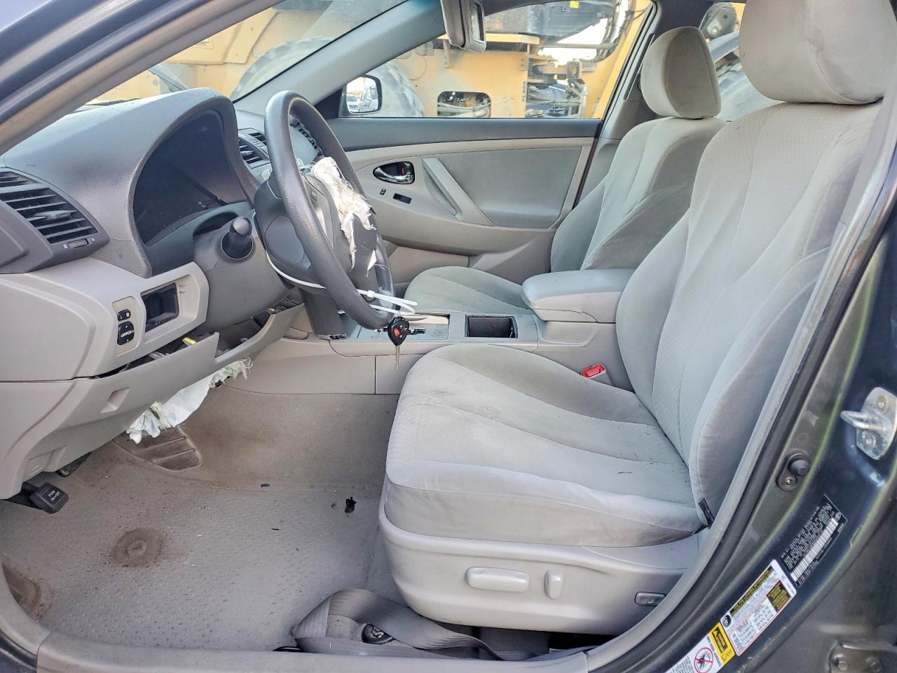 2009 TOYOTA CAMRY BASE photo 7