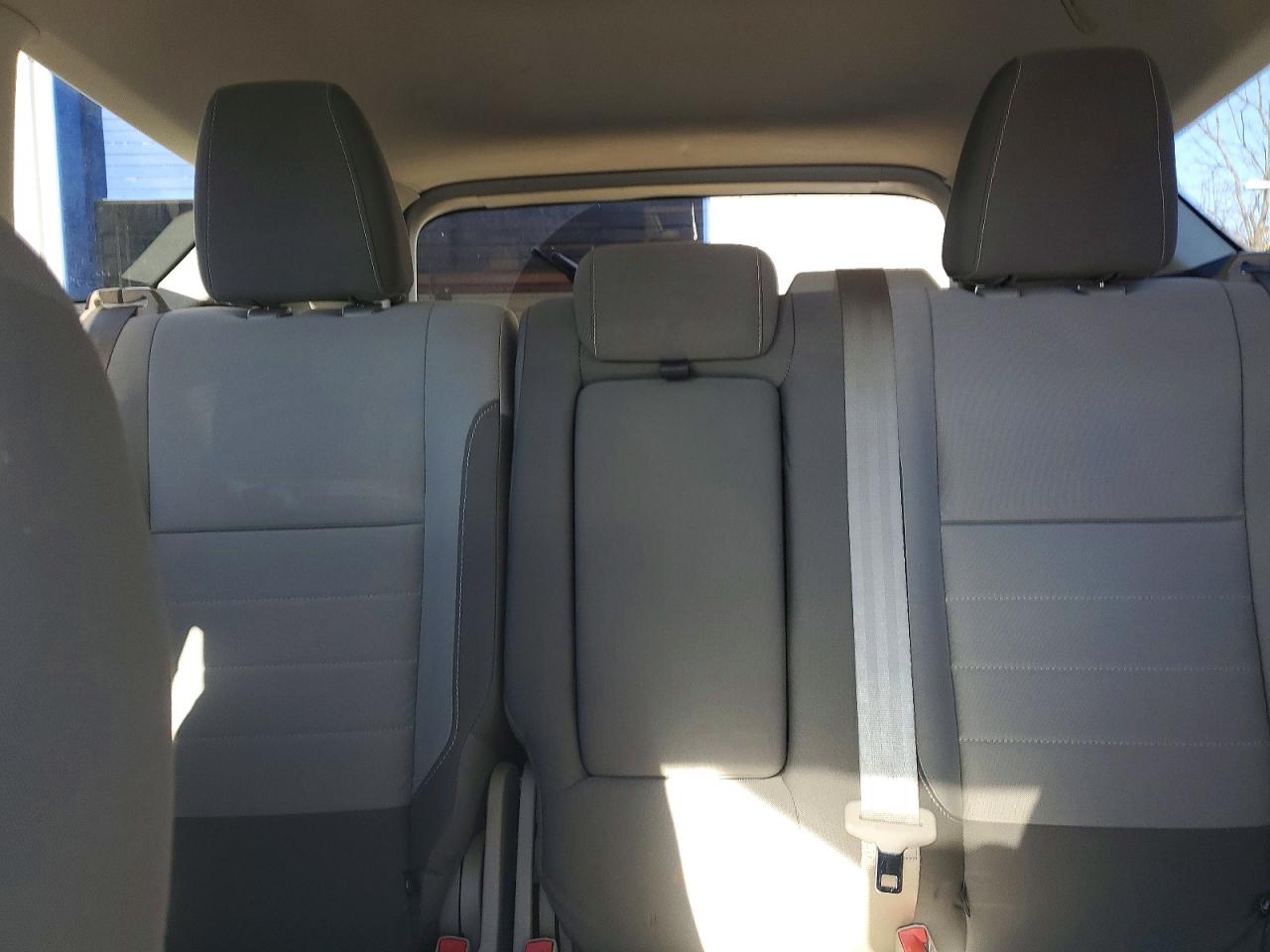 2015 FORD ESCAPE SE photo 10