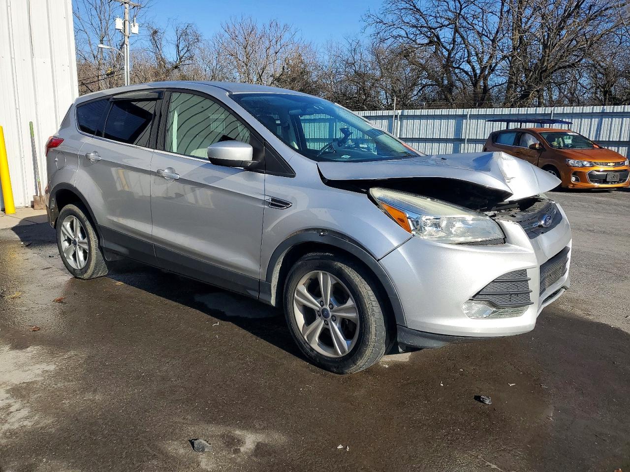 2015 FORD ESCAPE SE photo 4