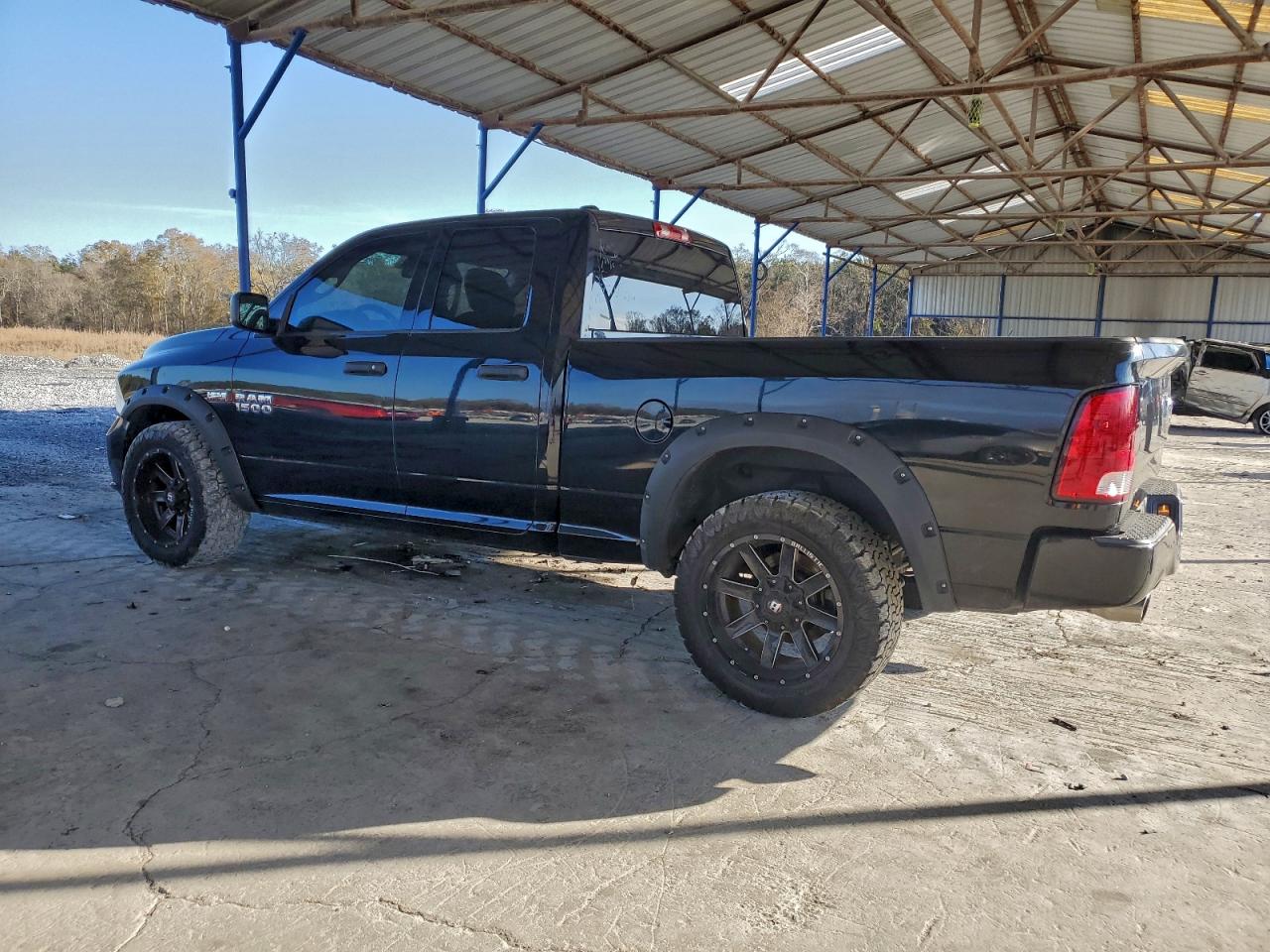 2013 RAM 1500 ST photo 2