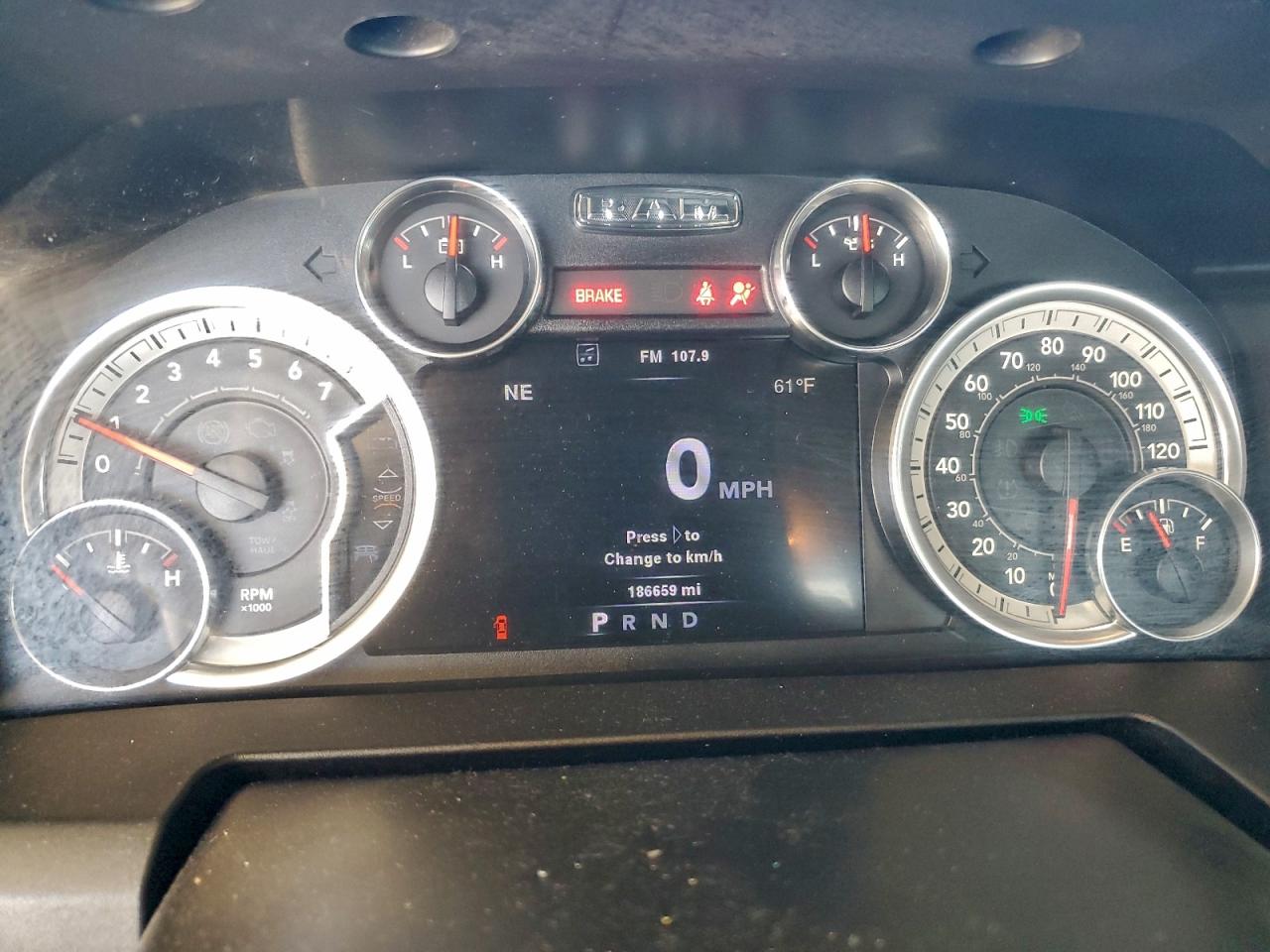 2013 RAM 1500 ST photo 9