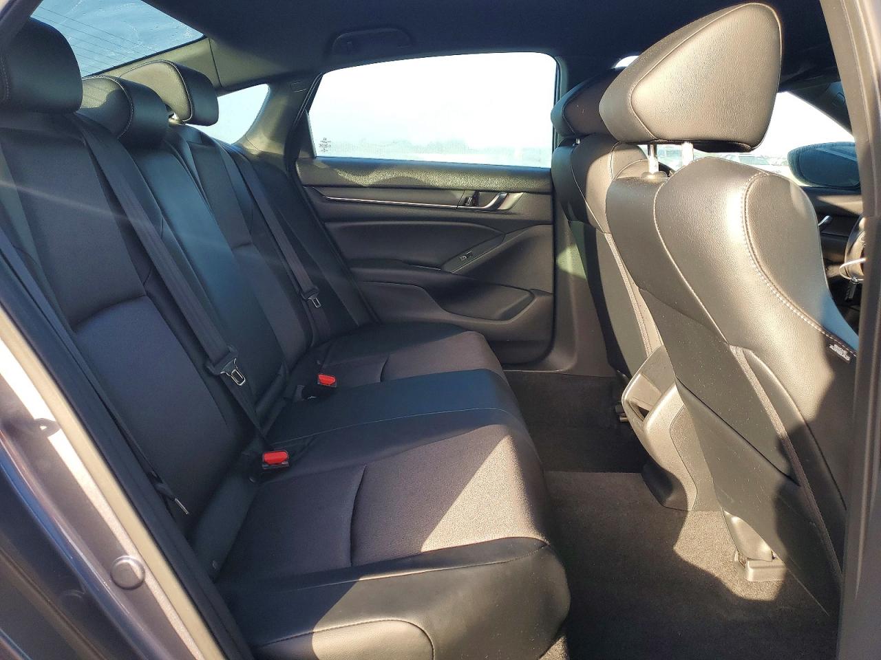 2018 HONDA ACCORD SPORT photo 10