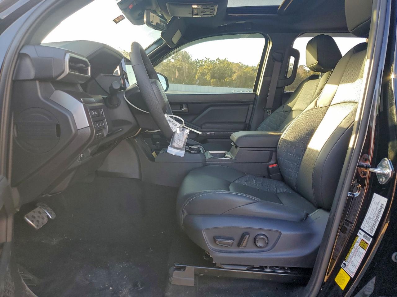 2025 TOYOTA TACOMA DOUBLE CAB photo 7