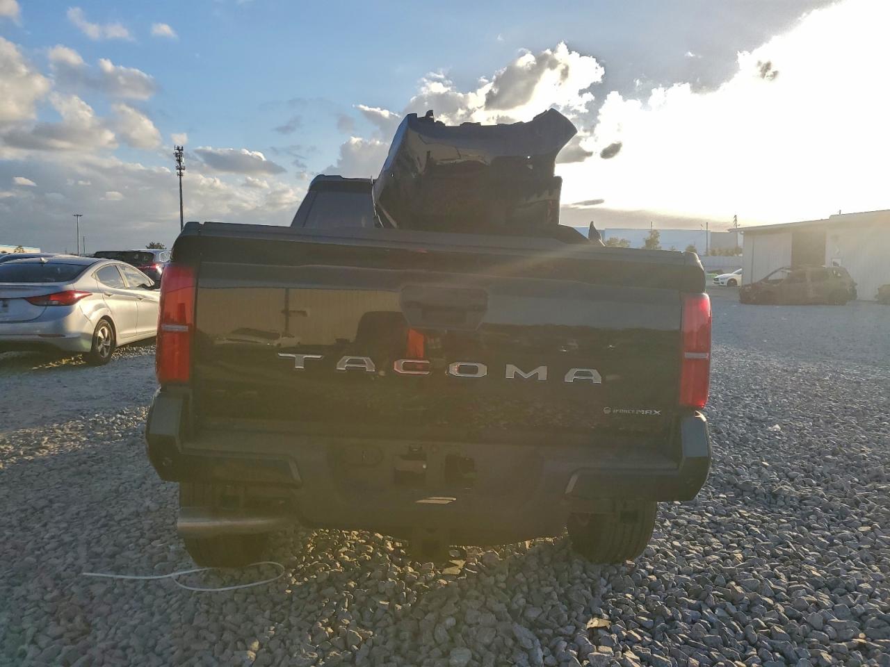 2025 TOYOTA TACOMA DOUBLE CAB photo 6