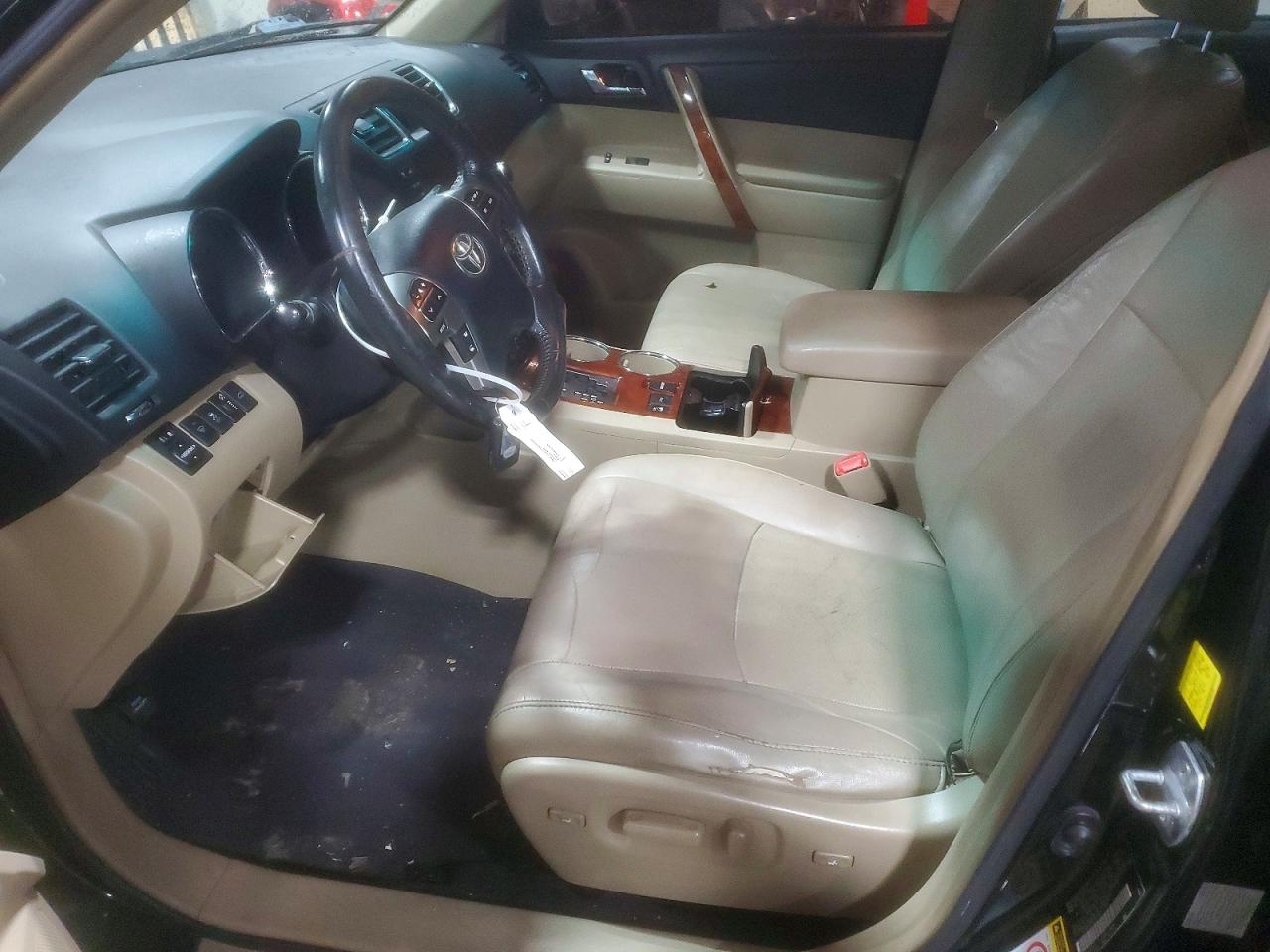 2011 TOYOTA HIGHLANDER LIMITED photo 13