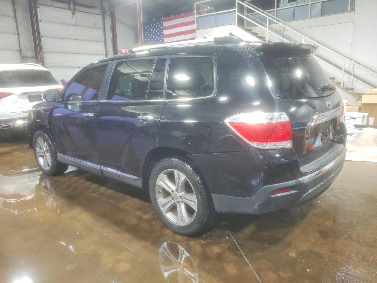2011 TOYOTA HIGHLANDER LIMITED photo 3