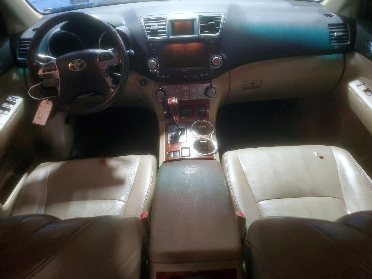 2011 TOYOTA HIGHLANDER LIMITED photo 15