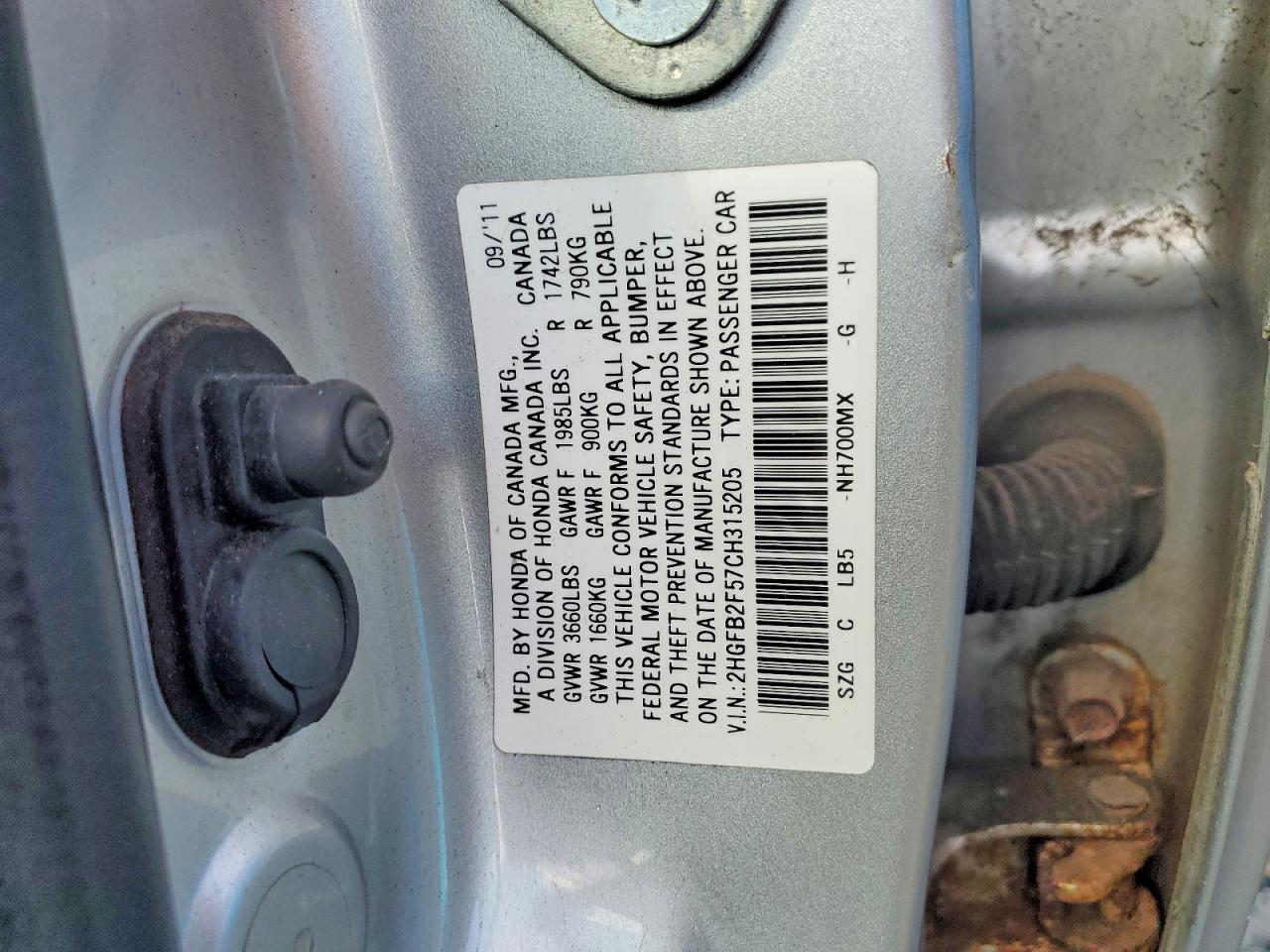 2012 HONDA CIVIC LX photo 25