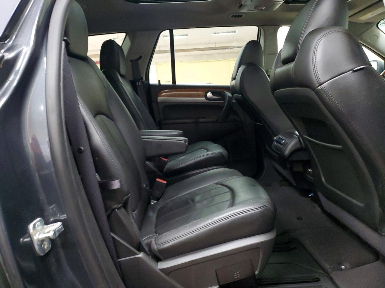2011 BUICK ENCLAVE CXL photo 11