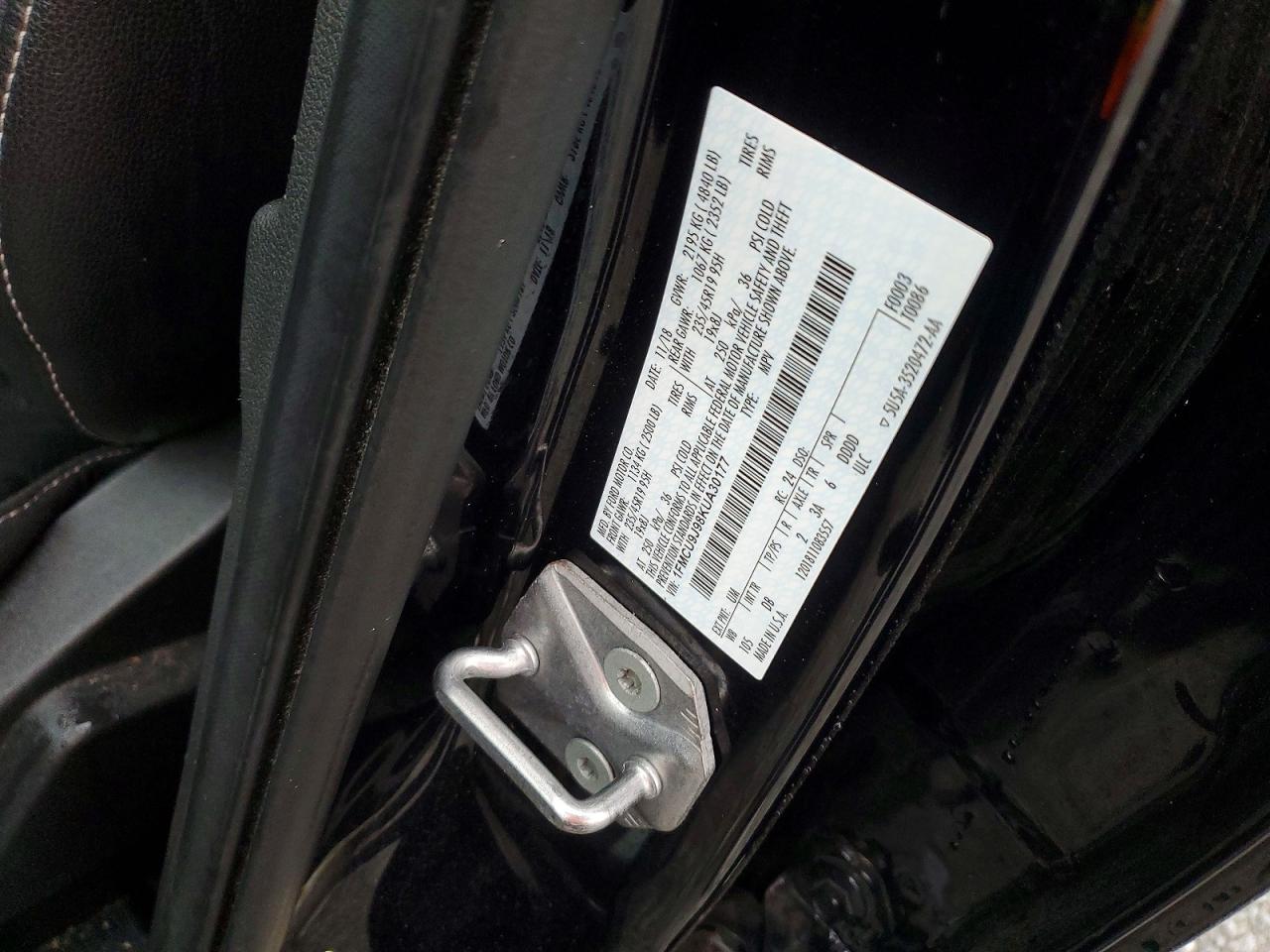 2019 FORD ESCAPE TITANIUM photo 13