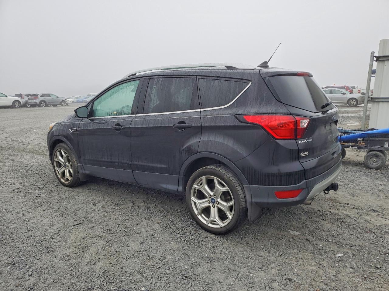 2019 FORD ESCAPE TITANIUM photo 2