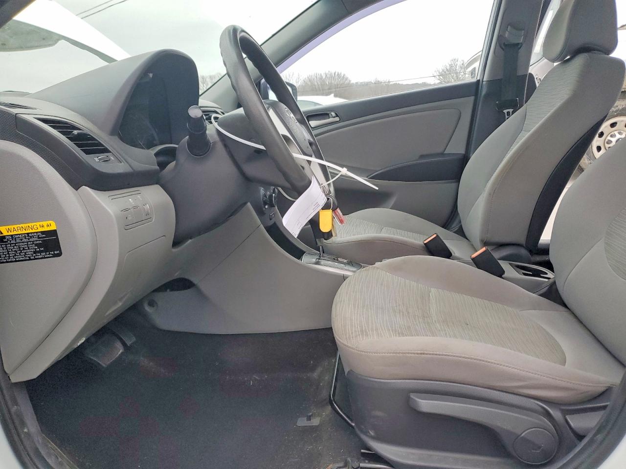 2015 HYUNDAI ACCENT GLS photo 7