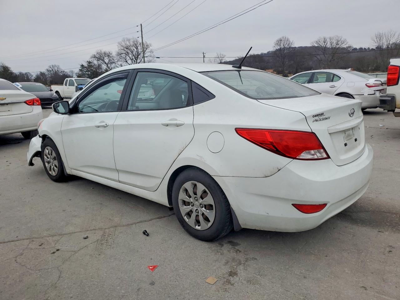 2015 HYUNDAI ACCENT GLS photo 2