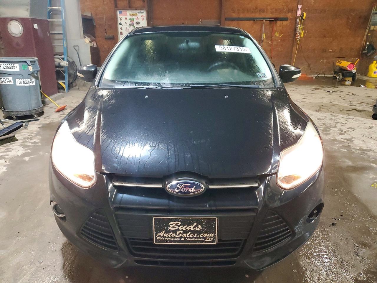 2014 FORD FOCUS SE photo 5
