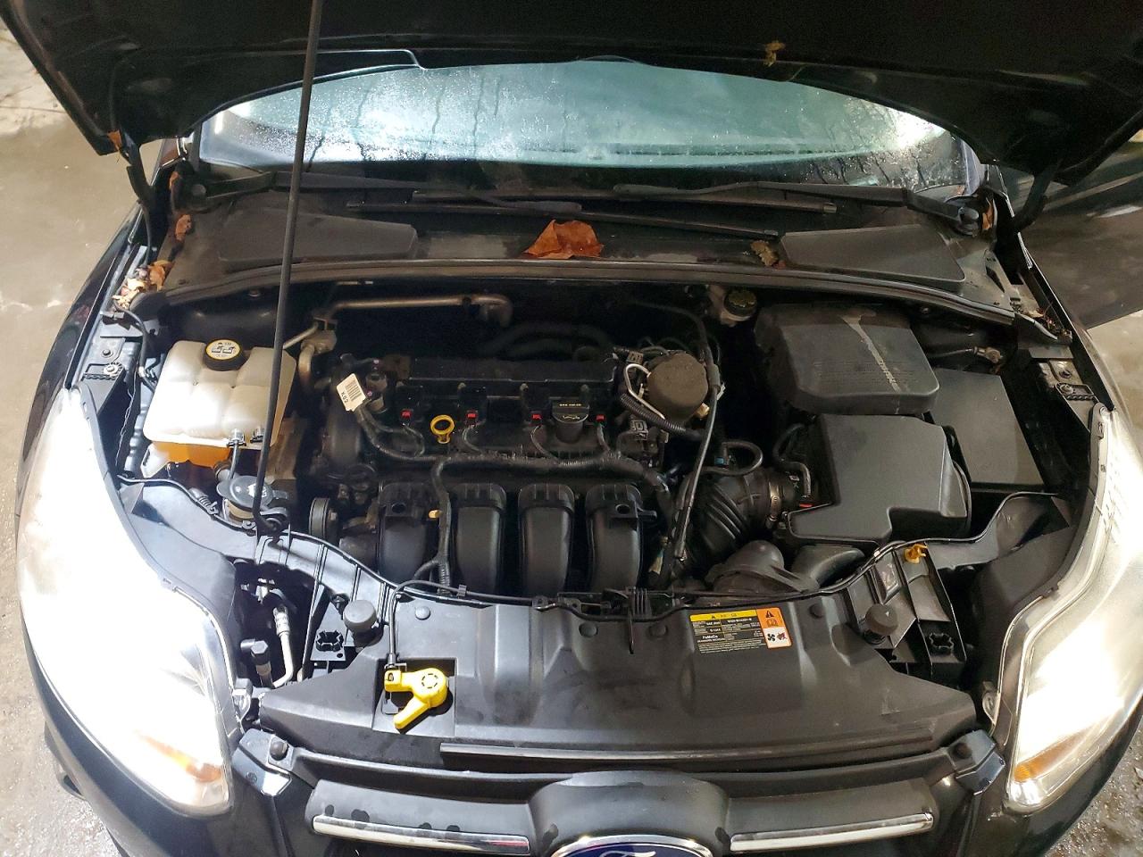 2014 FORD FOCUS SE photo 11