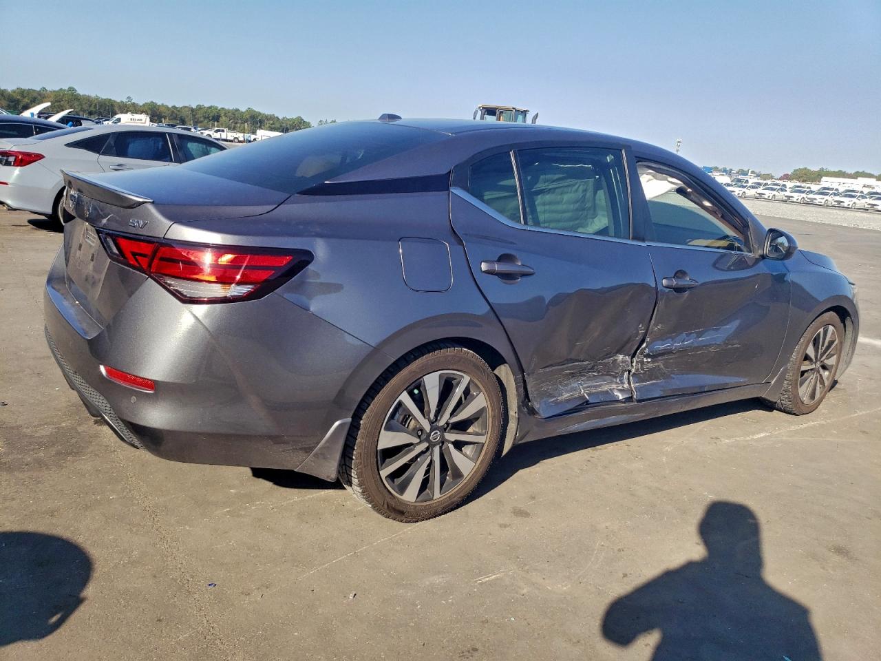2022 NISSAN SENTRA SV photo 3