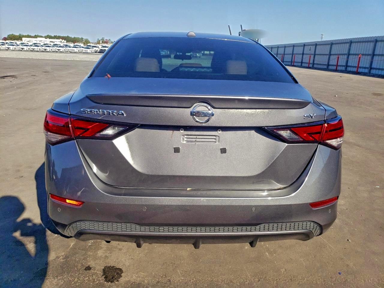 2022 NISSAN SENTRA SV photo 6