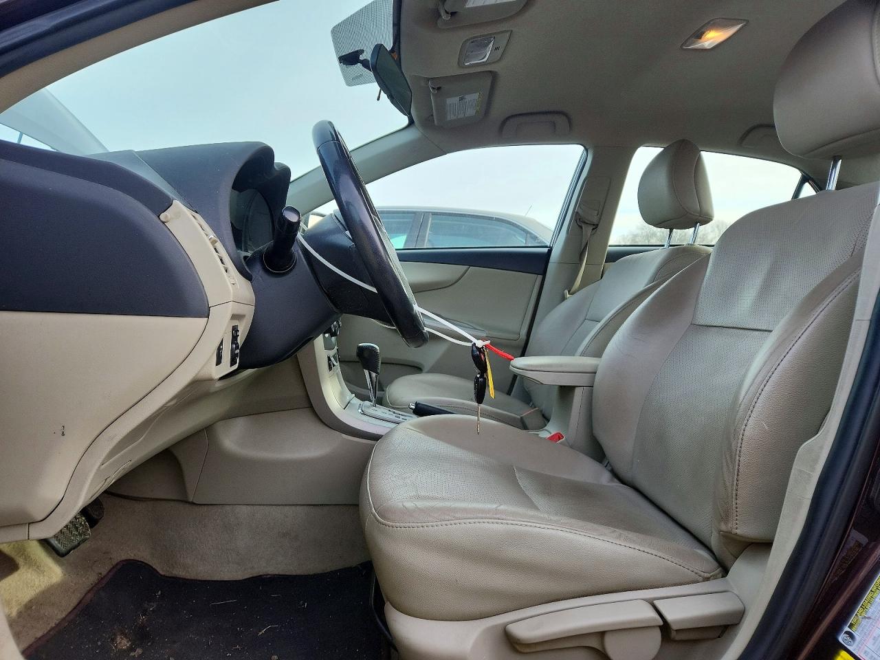 2013 TOYOTA COROLLA BASE photo 7