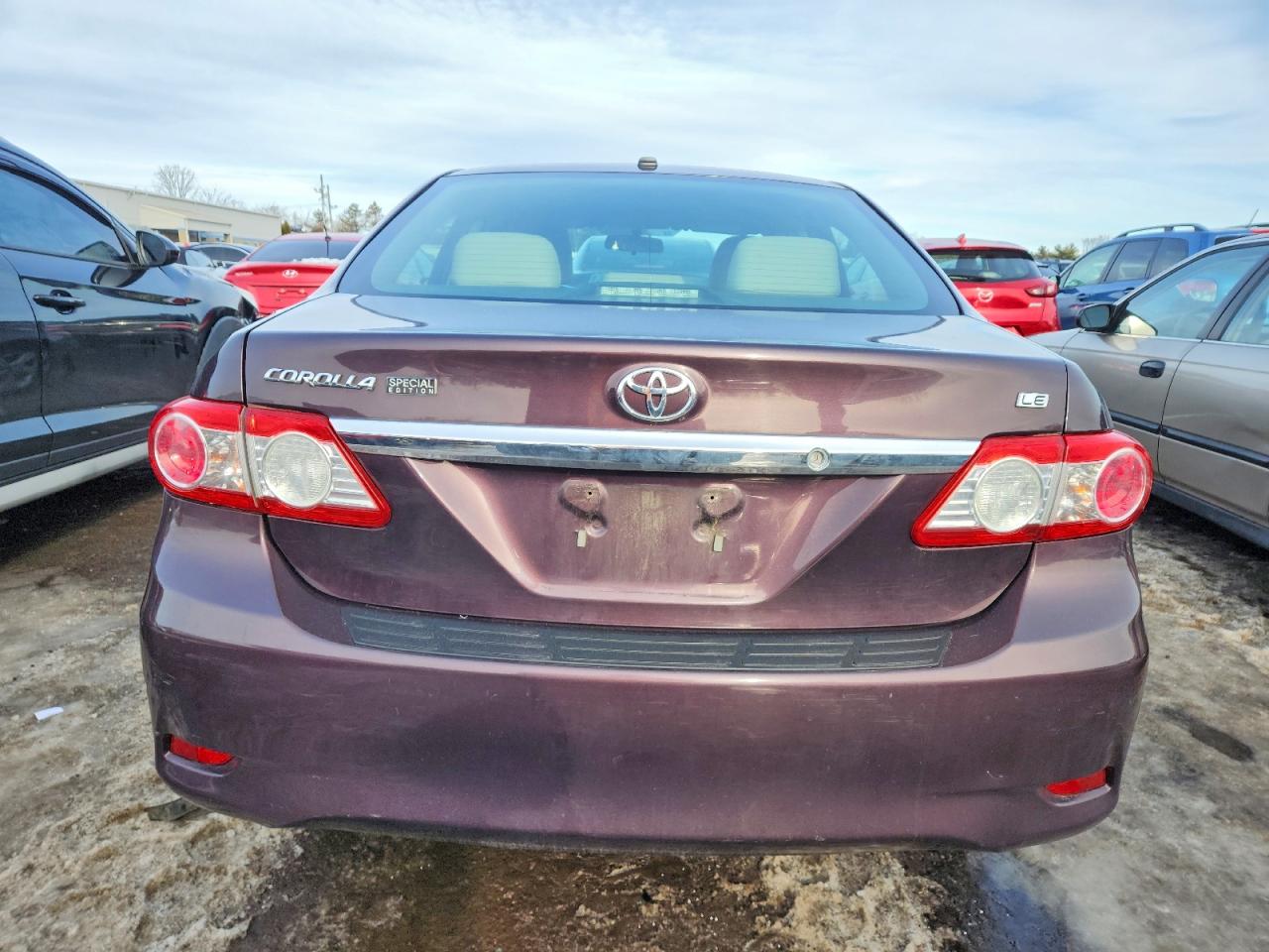 2013 TOYOTA COROLLA BASE photo 6